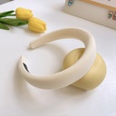 [10806] BD-A002 "Clear Stock" Bando Kain Busa Tebal Wanita Korea Headband Cloud Polos Bando Nagita Lebar Empuk Bandana Rambut Lembut Warna Pastel (BD-A002-Off/White)