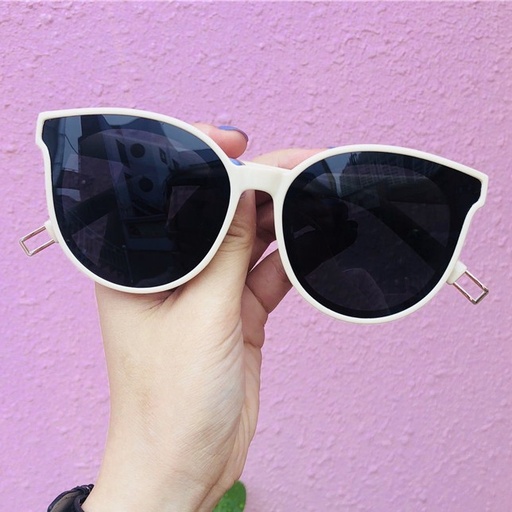 PL-H003 Korean Design Retro Mata Kucing Kacamata Hitam Wanita Sunglasses KM01