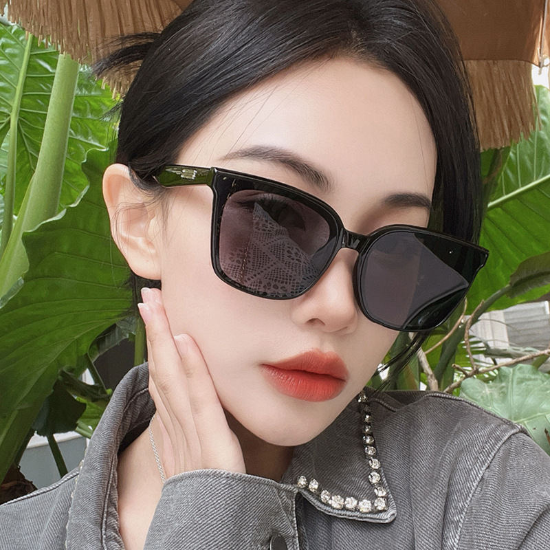 PL-H030 Kacamata Hitam Wanita Kotak Kacamata Wanita Fashion Kacamata Sunglasses Anti UV Import