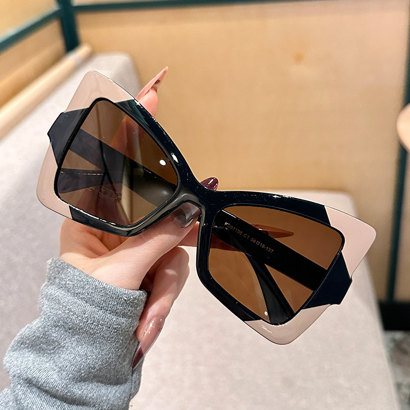 PL-WW023 Kacamata Wanita Oversized Lensa Gradiasi Model Cat Eye Kupu-Kupu Style Vintage